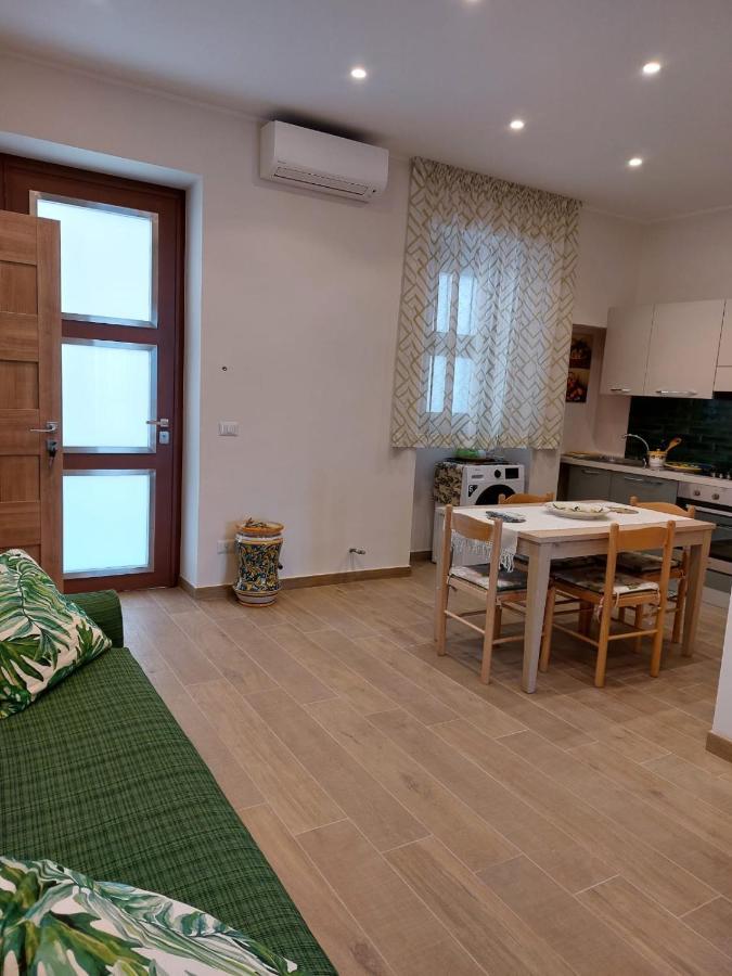 Case Pagano Mare Taormina Exterior photo